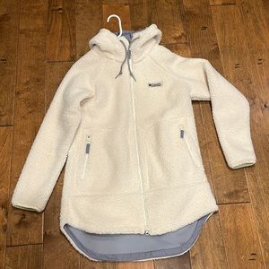 Cream Fleece Columbia Zip Up Long Coat